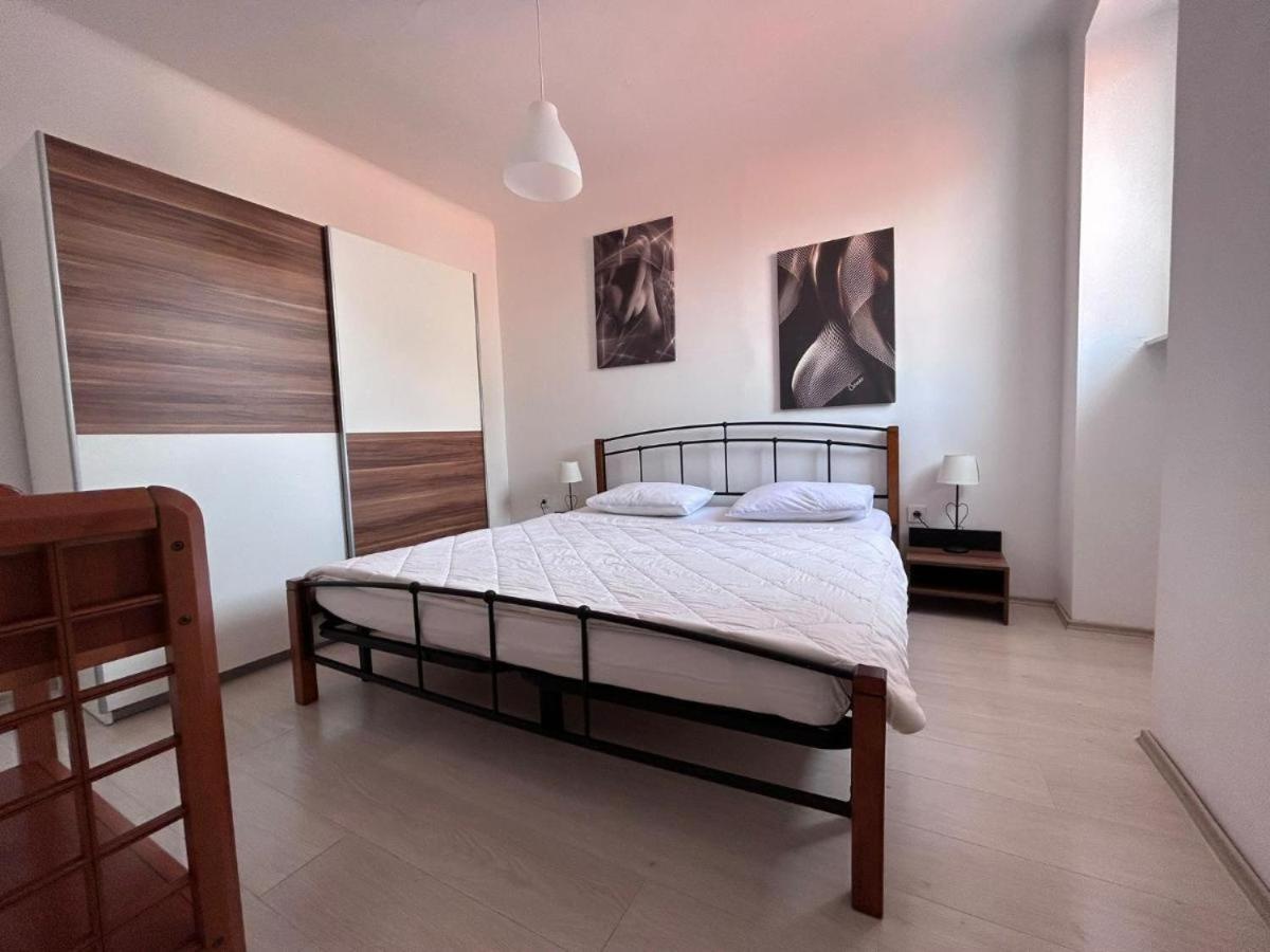 Holiday Home 奥米沙利 外观 照片